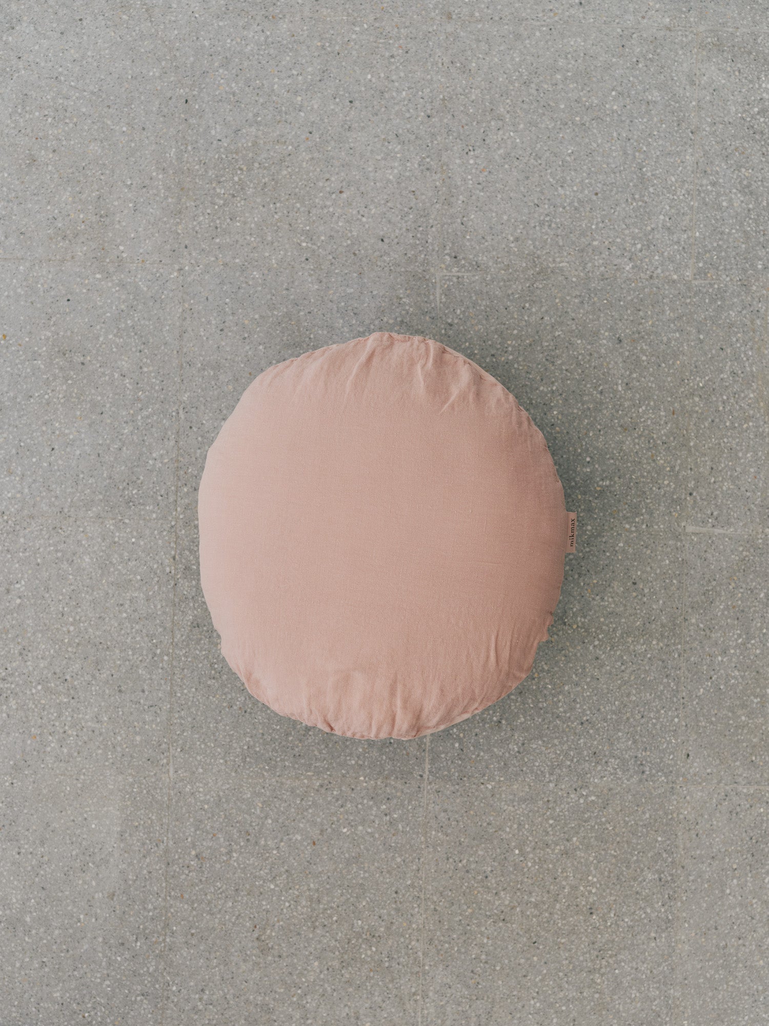 Linen Cushion Dot