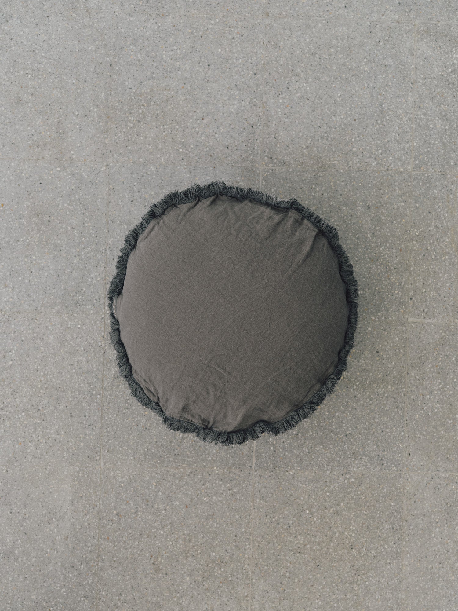 Linen Cushion Dot